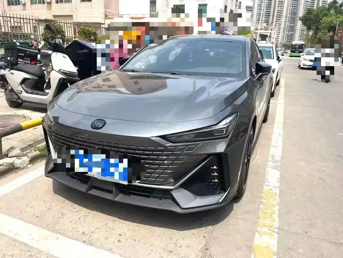 2024 ChangAn UNI-V 1.5T 188HP L4 7DCT,autocango,china used car exporter,china ev exporter,chinese used car exporter,chinese used ev exporter