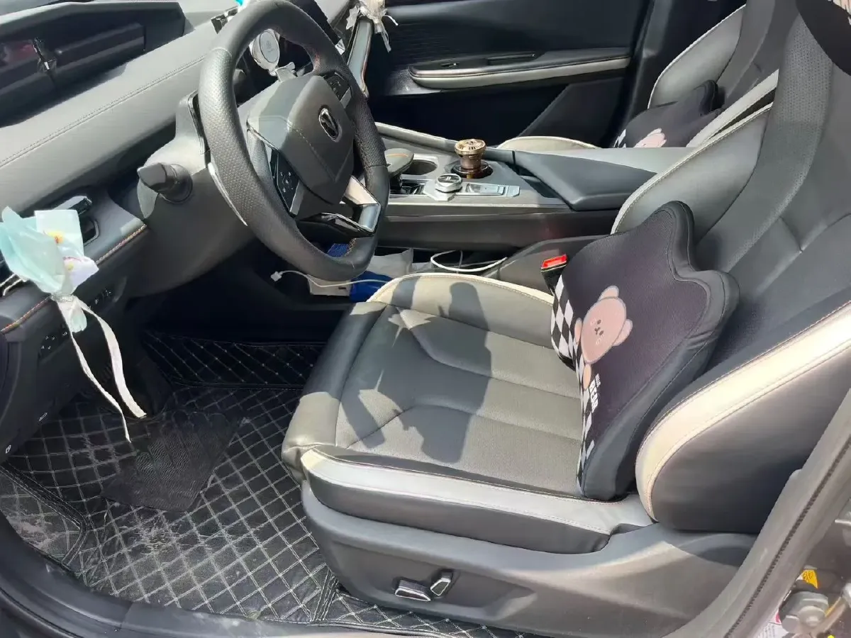 2024 ChangAn UNI-V 1.5T 188HP L4 7DCT,autocango,china used car exporter,china ev exporter,chinese used car exporter,chinese used ev exporter