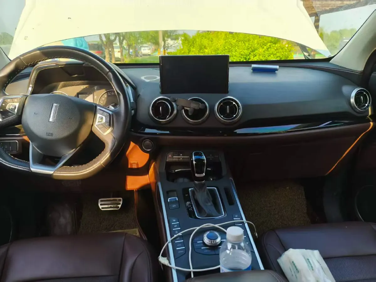 2017 WEY VV5 2.0T 197HP L4 7DCT,autocango,china used car exporter,china ev exporter,chinese used car exporter,chinese used ev exporter