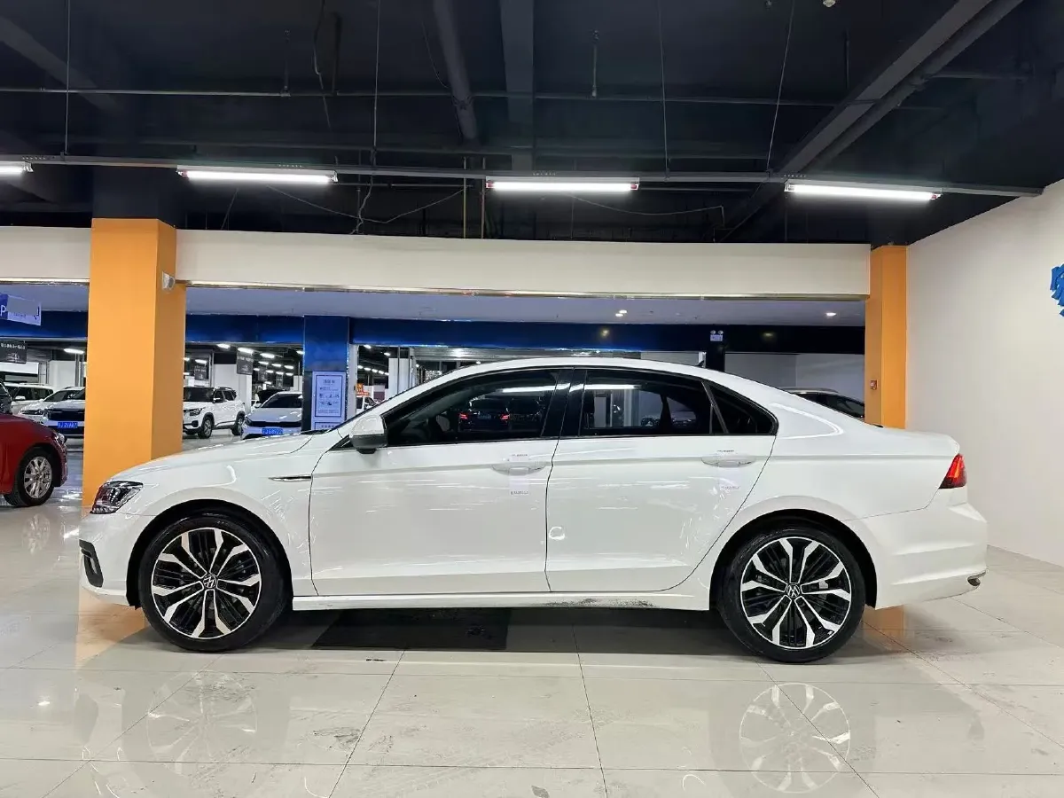 2019 Volkswagen T-Cross 1.4T 150HP L4 7DCT,autocango,china used car exporter,china ev exporter,chinese used car exporter,chinese used ev exporter