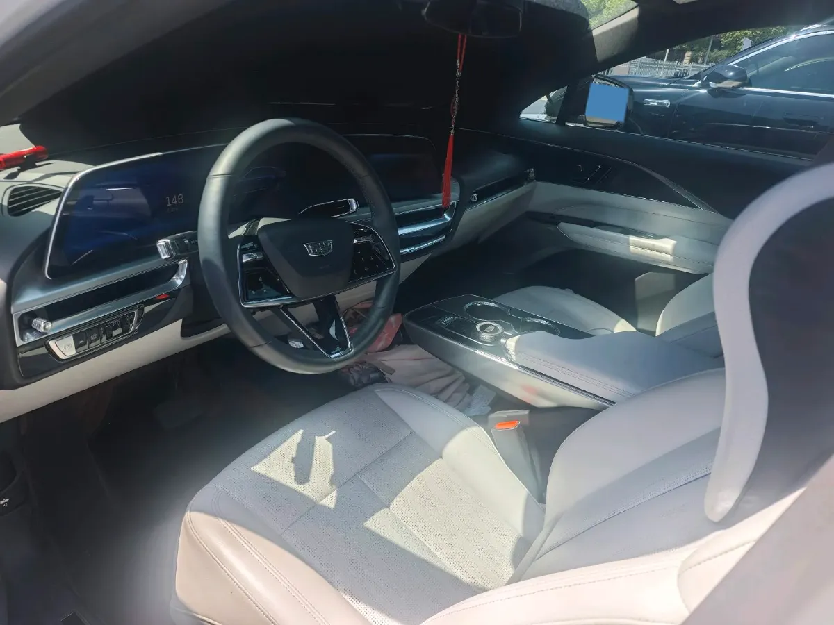 2024 Cadillac IQ Lyriq BEV 68.4KWH,autocango,china used car exporter,china ev exporter,chinese used car exporter,chinese used ev exporter