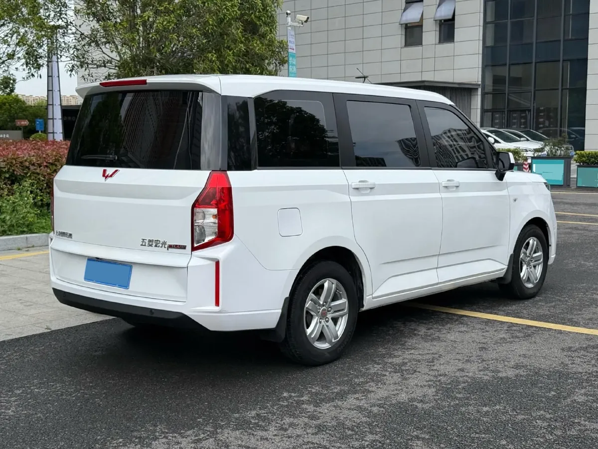 2019 WuLing HongGuang Plus 1.5T 147HP L4 6MT,autocango,china used car exporter,china ev exporter,chinese used car exporter,chinese used ev exporter