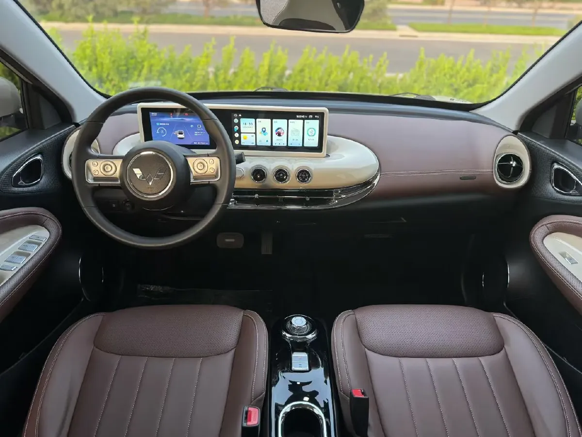 2023 WuLing BinGuo BEV 31.9KWH,autocango,china used car exporter,china ev exporter,chinese used car exporter,chinese used ev exporter