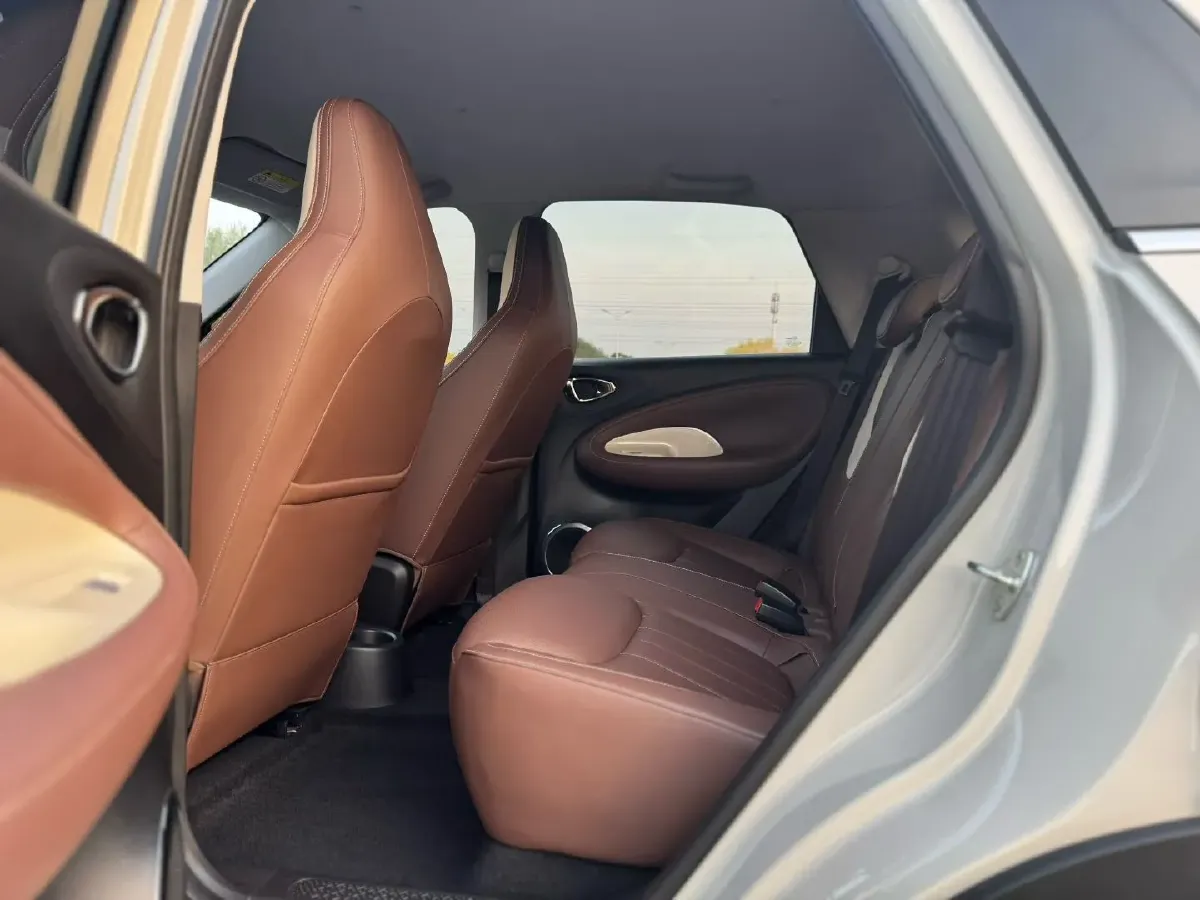 2023 WuLing BinGuo BEV 31.9KWH,autocango,china used car exporter,china ev exporter,chinese used car exporter,chinese used ev exporter