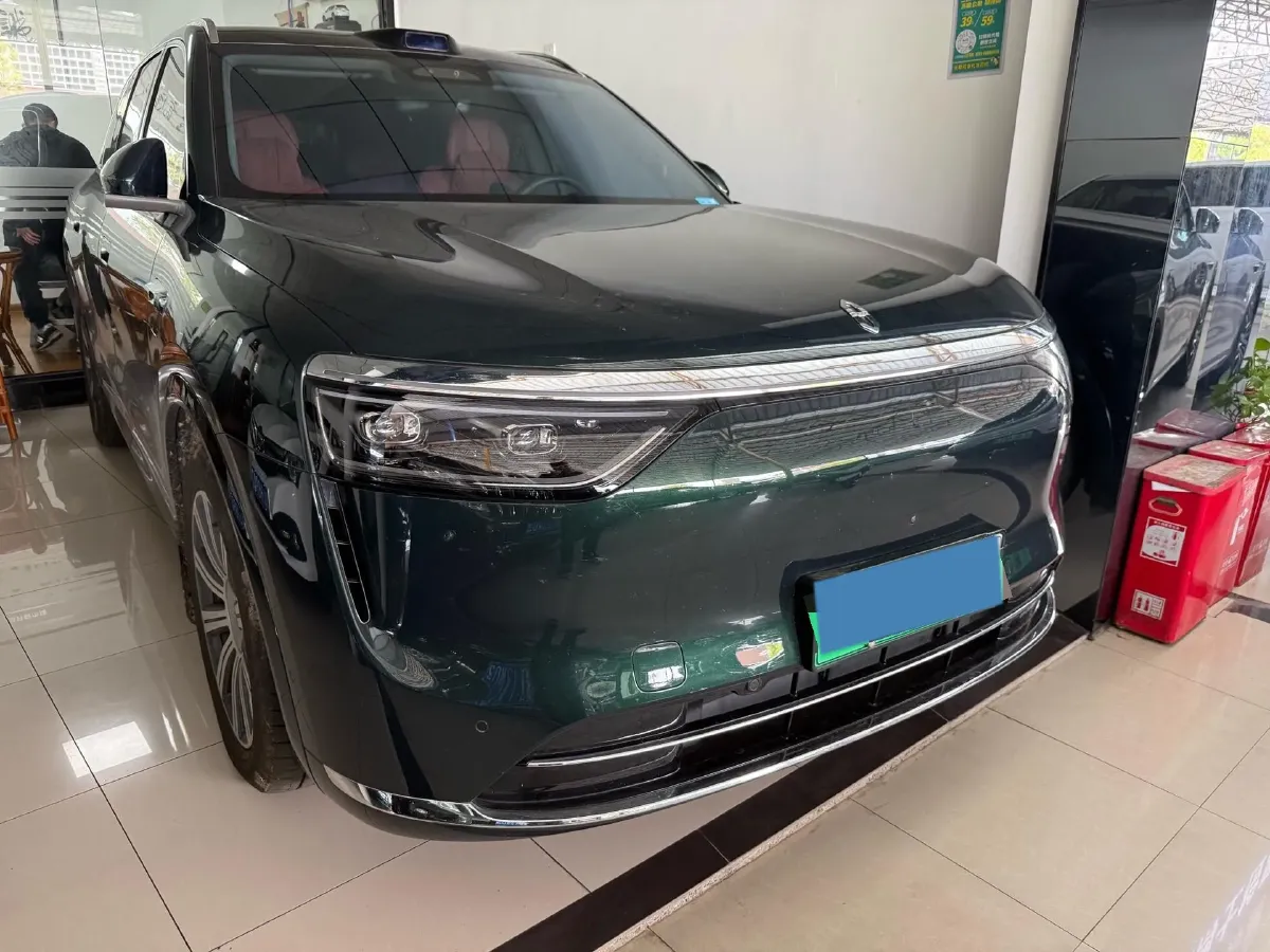 2025 AITO AITO M8 REEV 160HP REEV 53.4KWH,autocango,china used car exporter,china ev exporter,chinese used car exporter,chinese used ev exporter