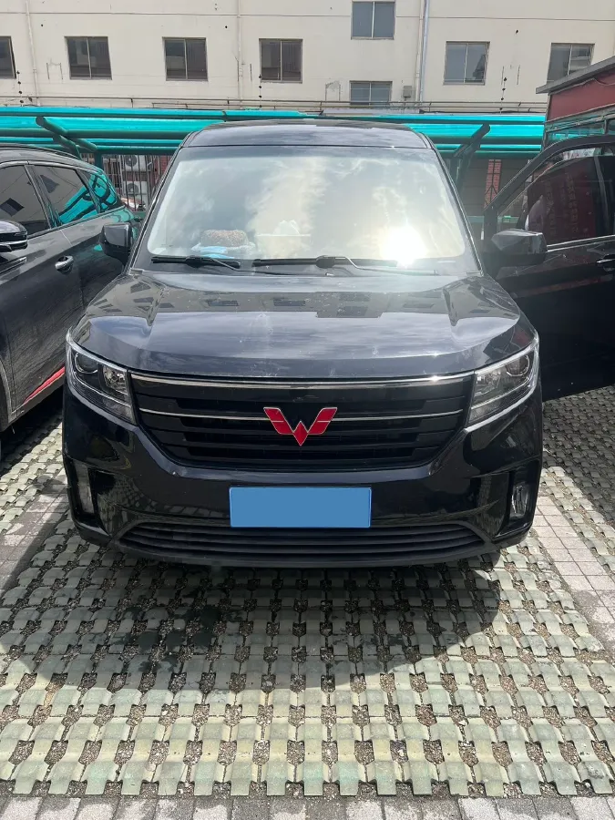 2021 WuLing ZhengChen 1.5T 147HP L4 6MT,autocango,china used car exporter,china ev exporter,chinese used car exporter,chinese used ev exporter