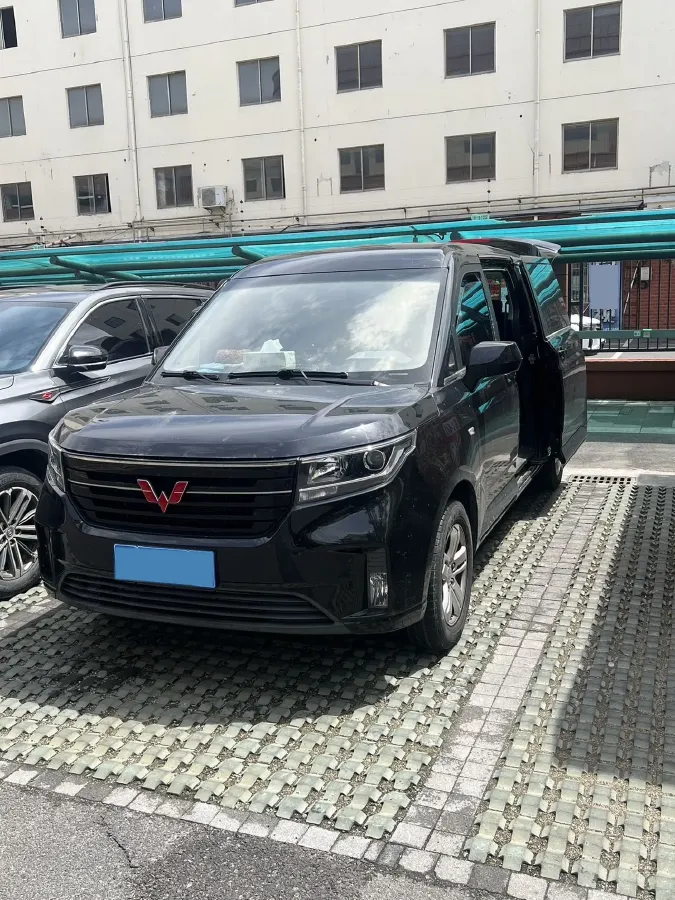 2021 WuLing ZhengChen 1.5T 147HP L4 6MT,autocango,china used car exporter,china ev exporter,chinese used car exporter,chinese used ev exporter