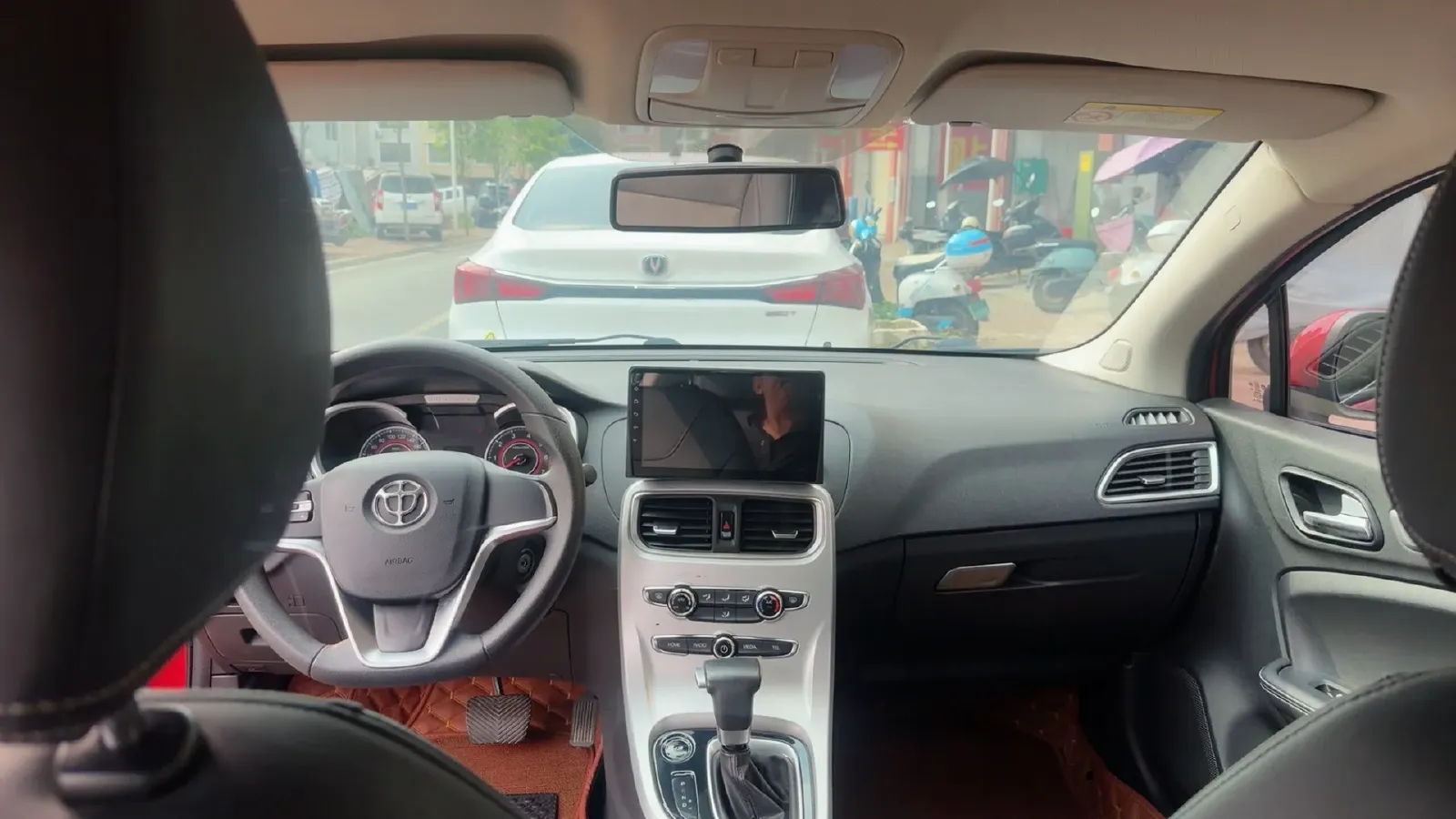 2017 Brilliance Auto H530 1.6L 118HP L4 5AT,autocango,china used car exporter,china ev exporter,chinese used car exporter,chinese used ev exporter