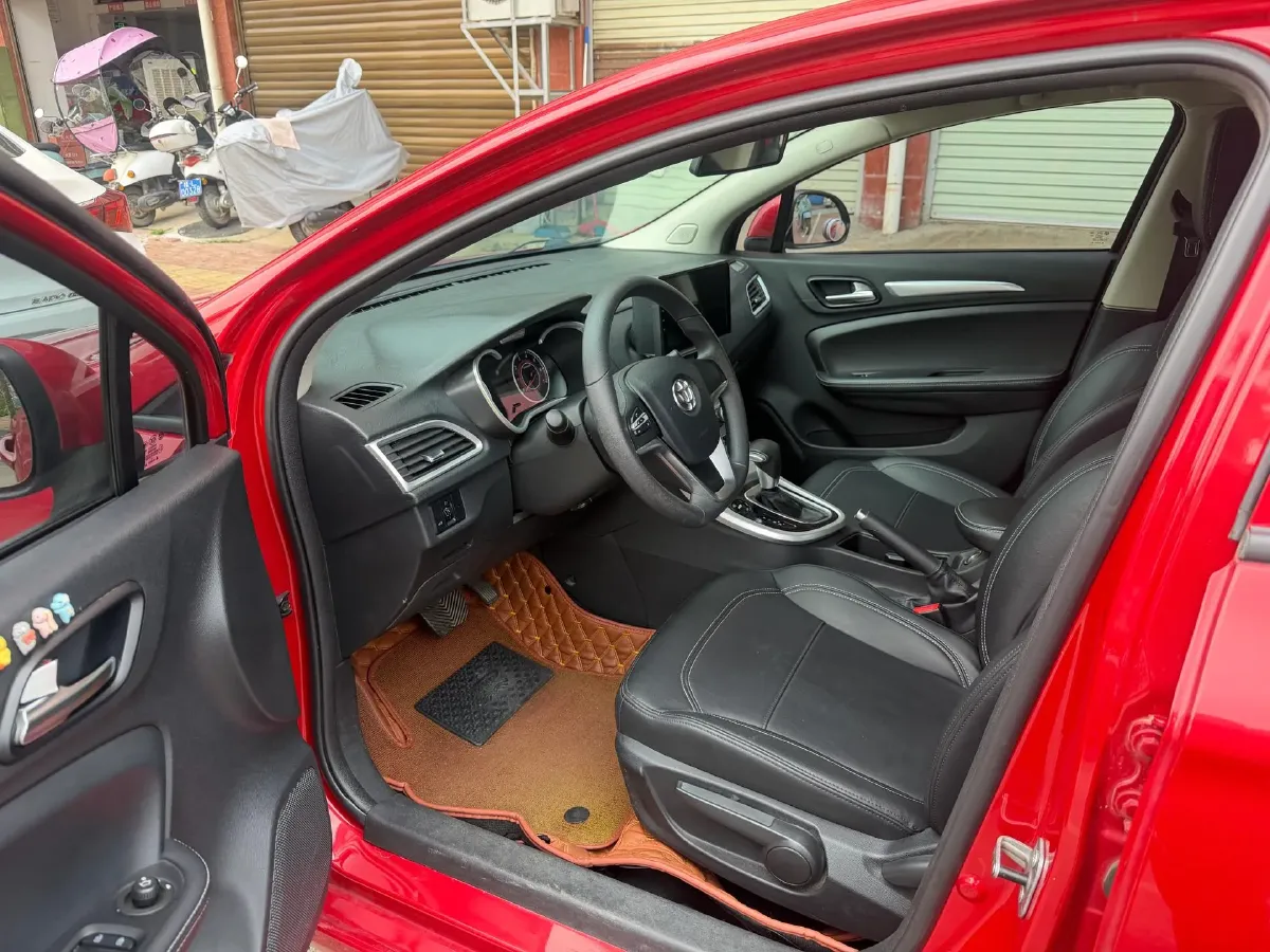 2017 Brilliance Auto H530 1.6L 118HP L4 5AT,autocango,china used car exporter,china ev exporter,chinese used car exporter,chinese used ev exporter