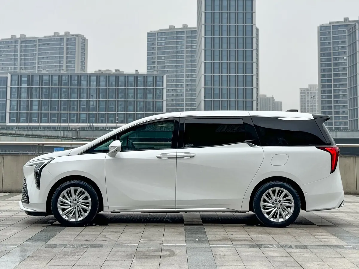 2025 Buick Century 2.0T 237HP L4 9AT,autocango,china used car exporter,china ev exporter,chinese used car exporter,chinese used ev exporter