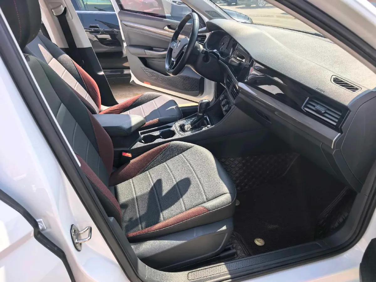 2021 Volkswagen Bora 1.5L 113HP L4 6AT,autocango,china used car exporter,china ev exporter,chinese used car exporter,chinese used ev exporter