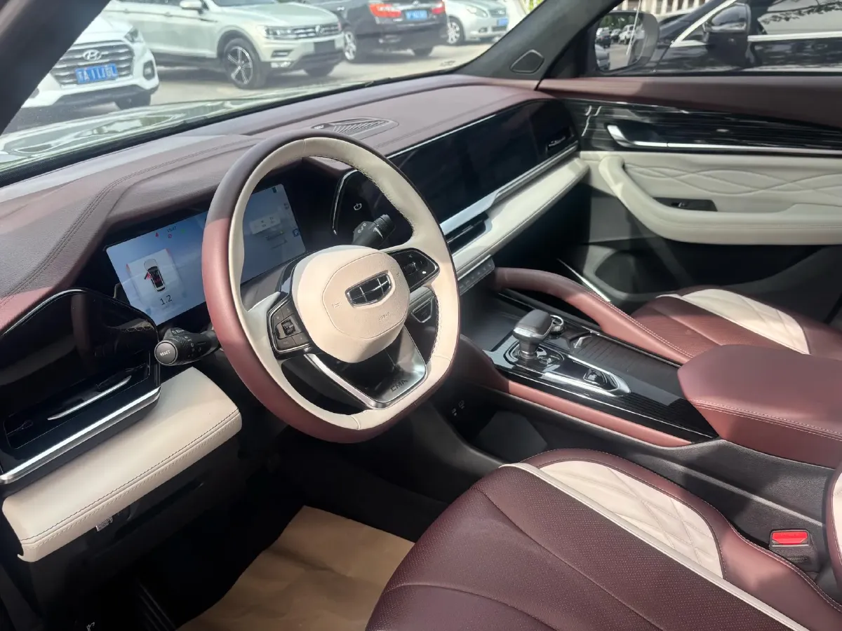 2021 Geely Monjaro 2.0T 218HP L4 7DCT,autocango,china used car exporter,china ev exporter,chinese used car exporter,chinese used ev exporter