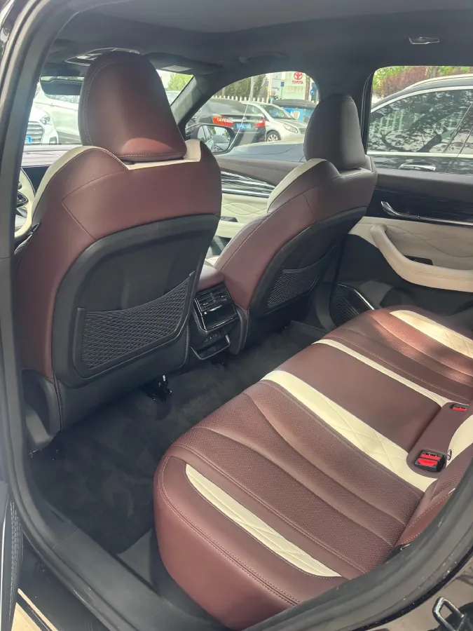 2021 Geely Monjaro 2.0T 218HP L4 7DCT,autocango,china used car exporter,china ev exporter,chinese used car exporter,chinese used ev exporter