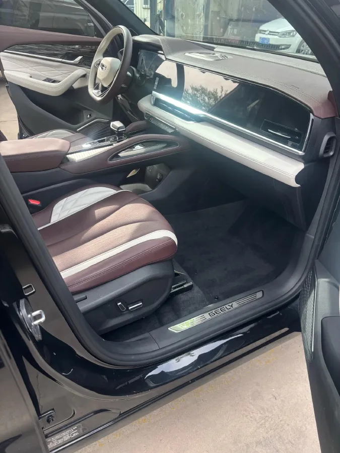 2021 Geely Monjaro 2.0T 218HP L4 7DCT,autocango,china used car exporter,china ev exporter,chinese used car exporter,chinese used ev exporter