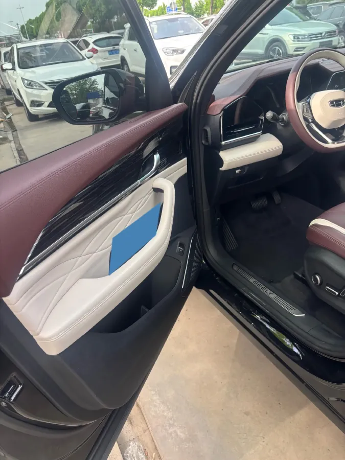 2021 Geely Monjaro 2.0T 218HP L4 7DCT,autocango,china used car exporter,china ev exporter,chinese used car exporter,chinese used ev exporter