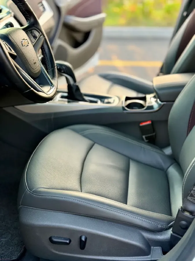 2018 Chevrolet Malibu 1.5T 170HP L4 6AT,autocango,china used car exporter,china ev exporter,chinese used car exporter,chinese used ev exporter