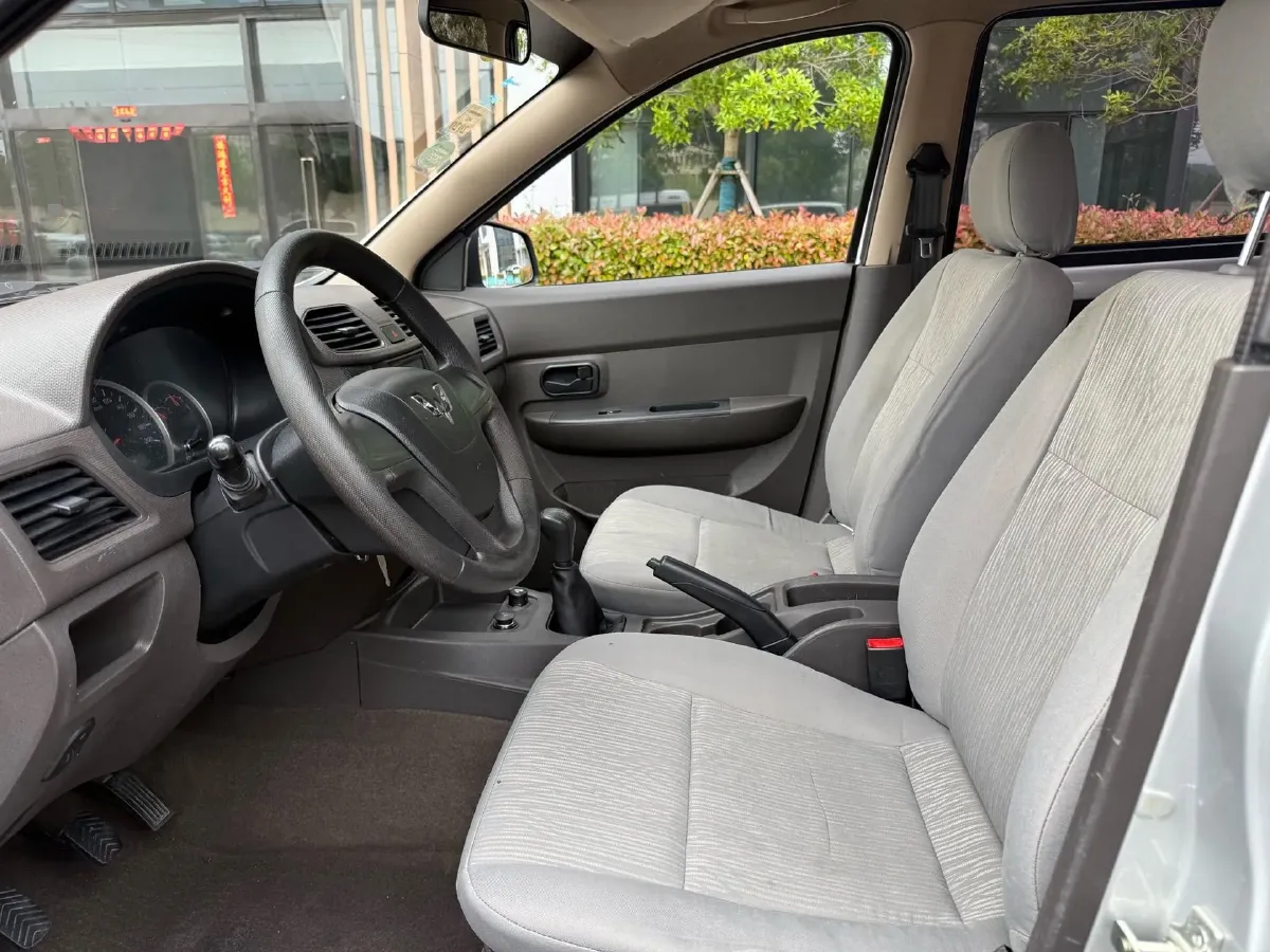 2018 WuLing HongGuang 1.5L 105HP L4 5MT,autocango,china used car exporter,china ev exporter,chinese used car exporter,chinese used ev exporter