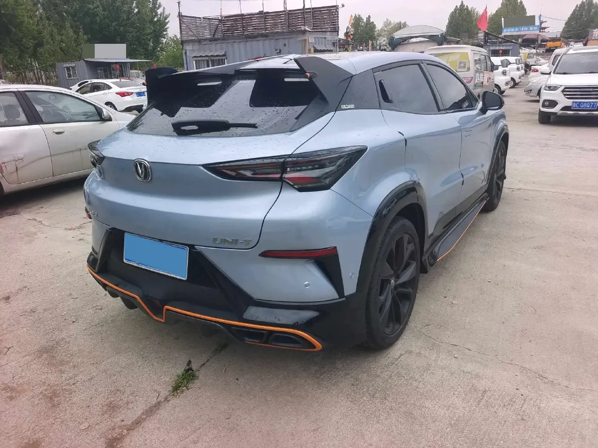 2021 ChangAn UNI-T 1.5T 180HP L4 7DCT,autocango,china used car exporter,china ev exporter,chinese used car exporter,chinese used ev exporter