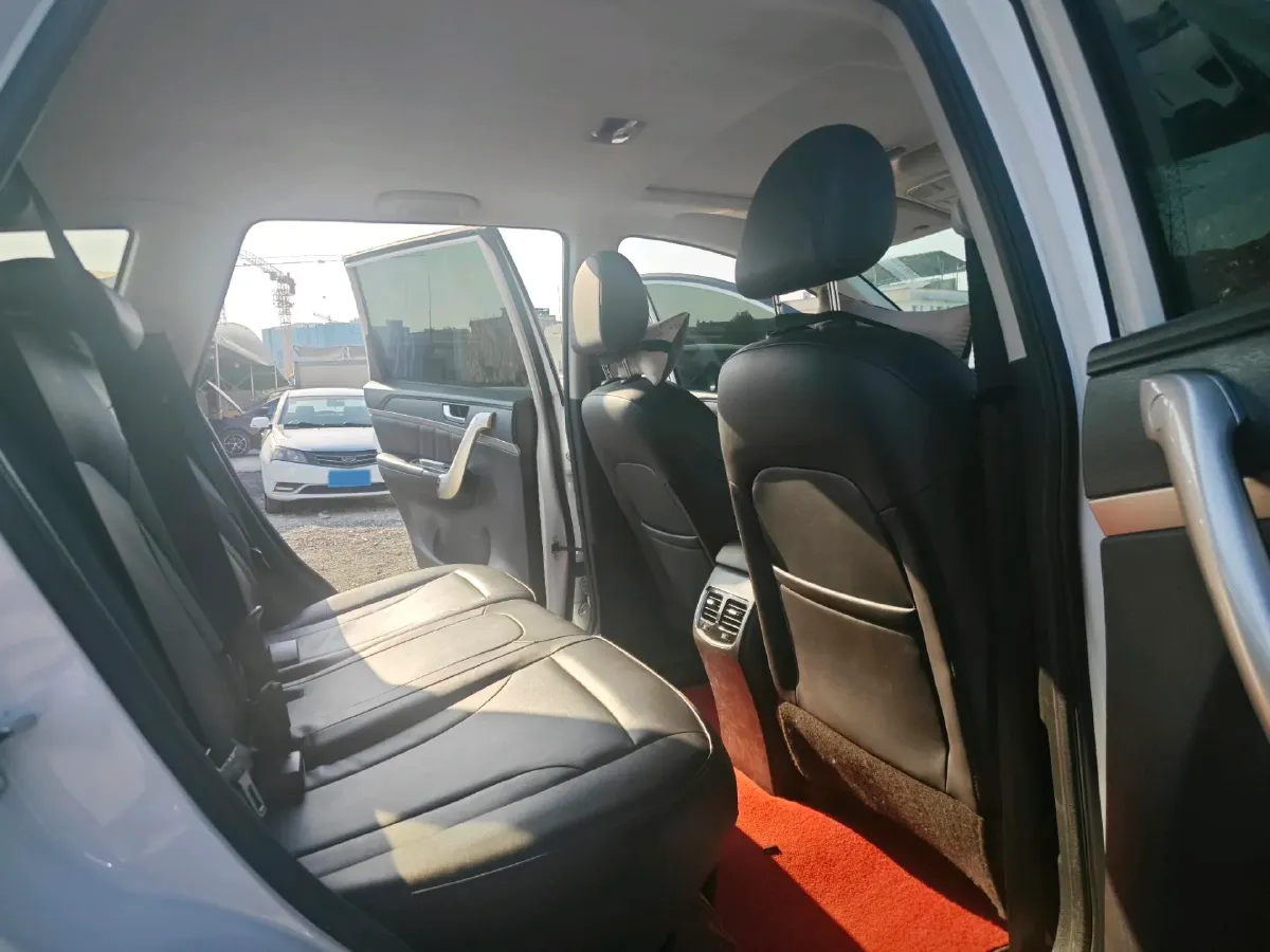 2019 Haval M6 1.5T 150HP L4 6MT,autocango,china used car exporter,china ev exporter,chinese used car exporter,chinese used ev exporter