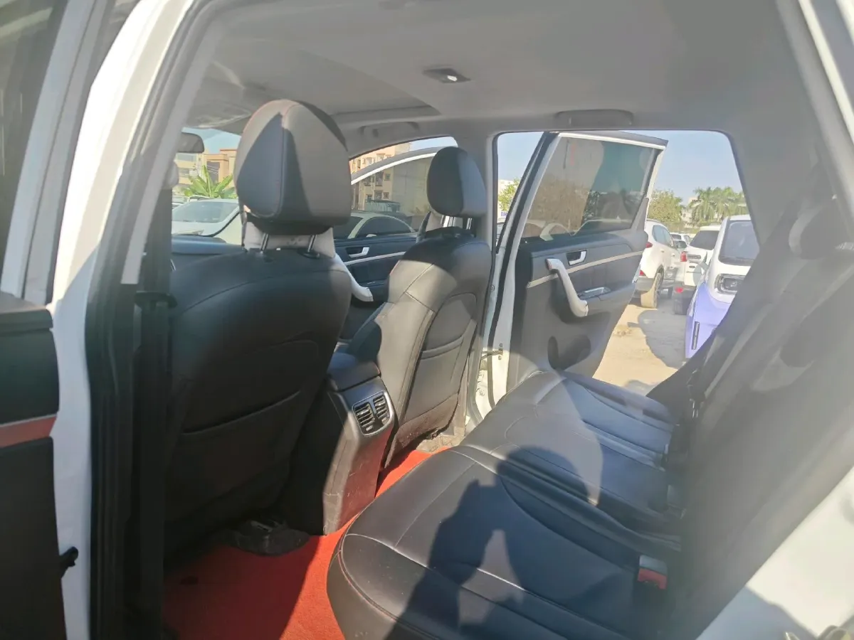 2019 Haval M6 1.5T 150HP L4 6MT,autocango,china used car exporter,china ev exporter,chinese used car exporter,chinese used ev exporter