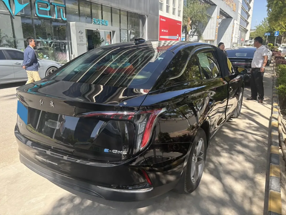 2025 HongQi E-QM5 BEV,autocango,china used car exporter,china ev exporter,chinese used car exporter,chinese used ev exporter