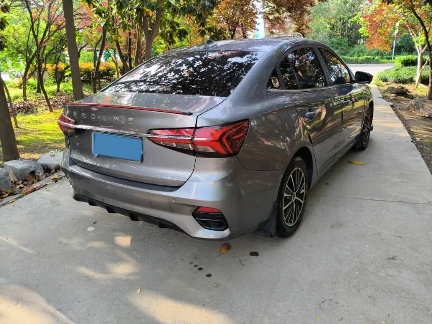2021 Roewe i5 1.5L 120HP L4 CVT,autocango,china used car exporter,china ev exporter,chinese used car exporter,chinese used ev exporter