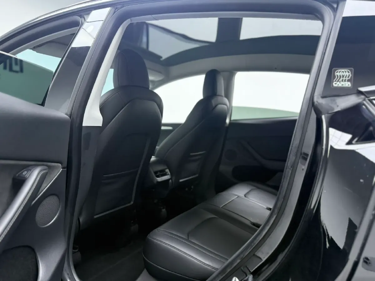 2022 Tesla Model Y BEV 60KWH,autocango,china used car exporter,china ev exporter,chinese used car exporter,chinese used ev exporter