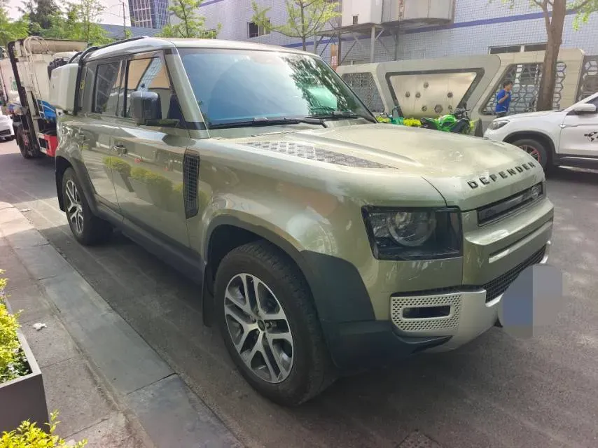 2020 Land Rover Defender 3.0T 400HP L6 8AT,autocango,china used car exporter,china ev exporter,chinese used car exporter,chinese used ev exporter