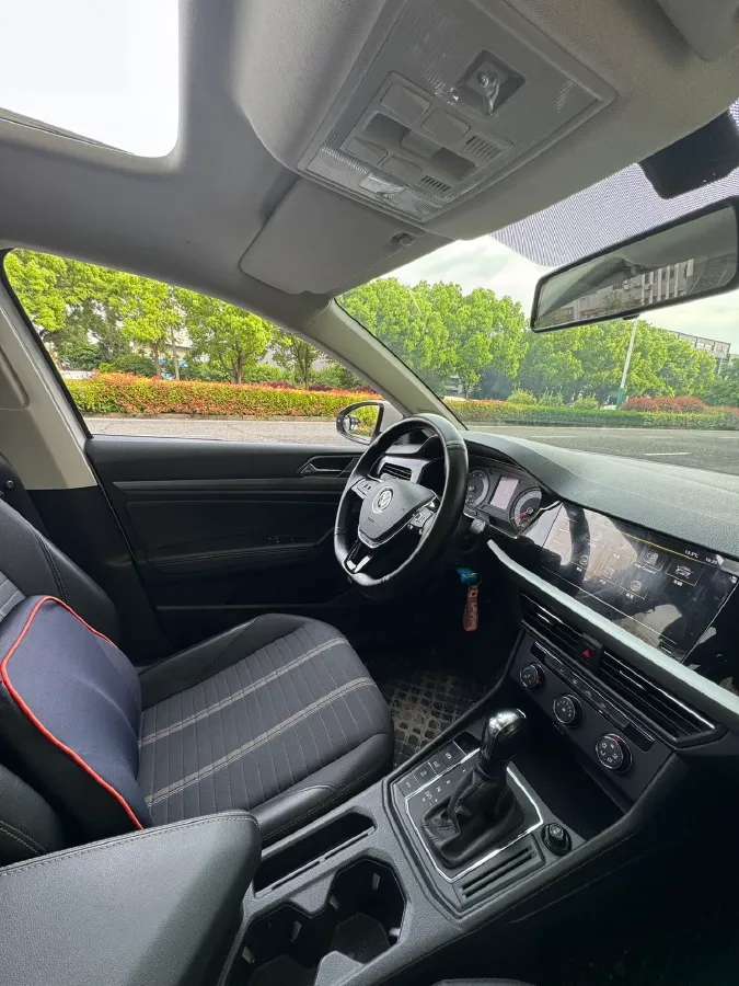 2021 Volkswagen Lavida 1.4T 150HP L4 7DCT,autocango,china used car exporter,china ev exporter,chinese used car exporter,chinese used ev exporter