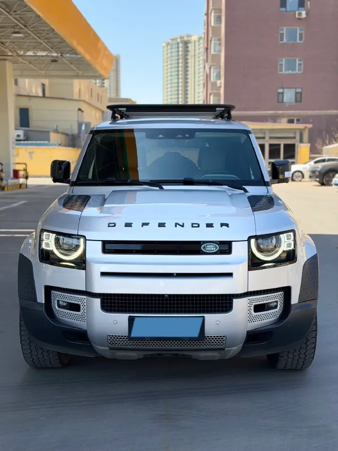 2020 Land Rover Defender 3.0T 400HP L6 8AT,autocango,china used car exporter,china ev exporter,chinese used car exporter,chinese used ev exporter