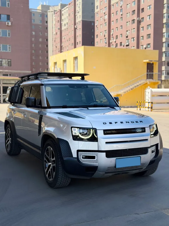 2020 Land Rover Defender 3.0T 400HP L6 8AT,autocango,china used car exporter,china ev exporter,chinese used car exporter,chinese used ev exporter