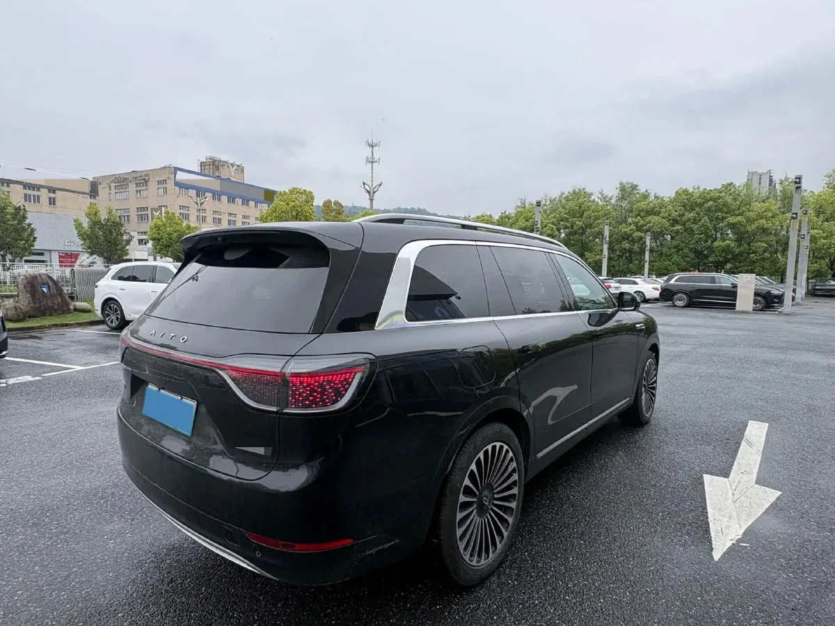 2024 AITO AITO M9 1.5T 152HP L4 REEV 42KWH,autocango,china used car exporter,china ev exporter,chinese used car exporter,chinese used ev exporter