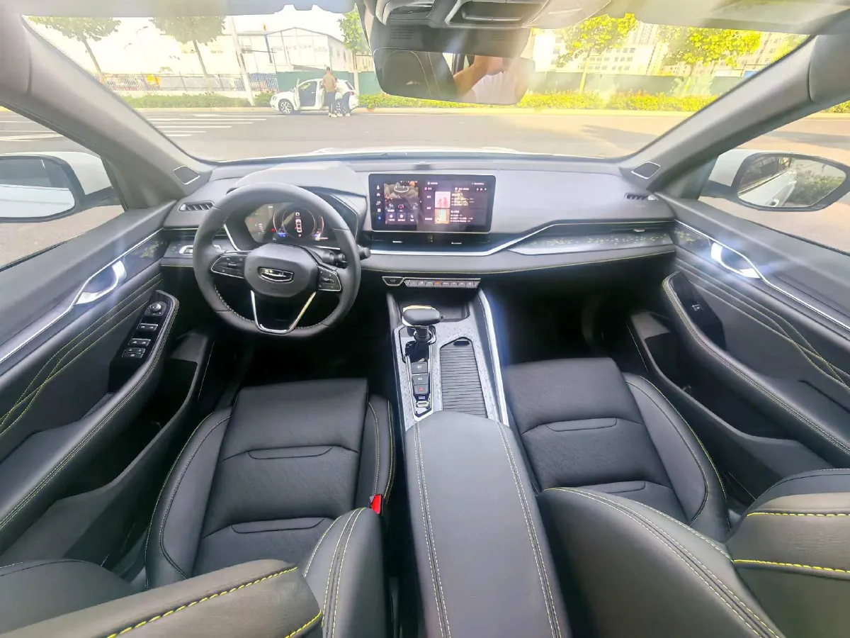 2023 Geely Preface 1.5T 181HP L4 7DCT,autocango,china used car exporter,china ev exporter,chinese used car exporter,chinese used ev exporter