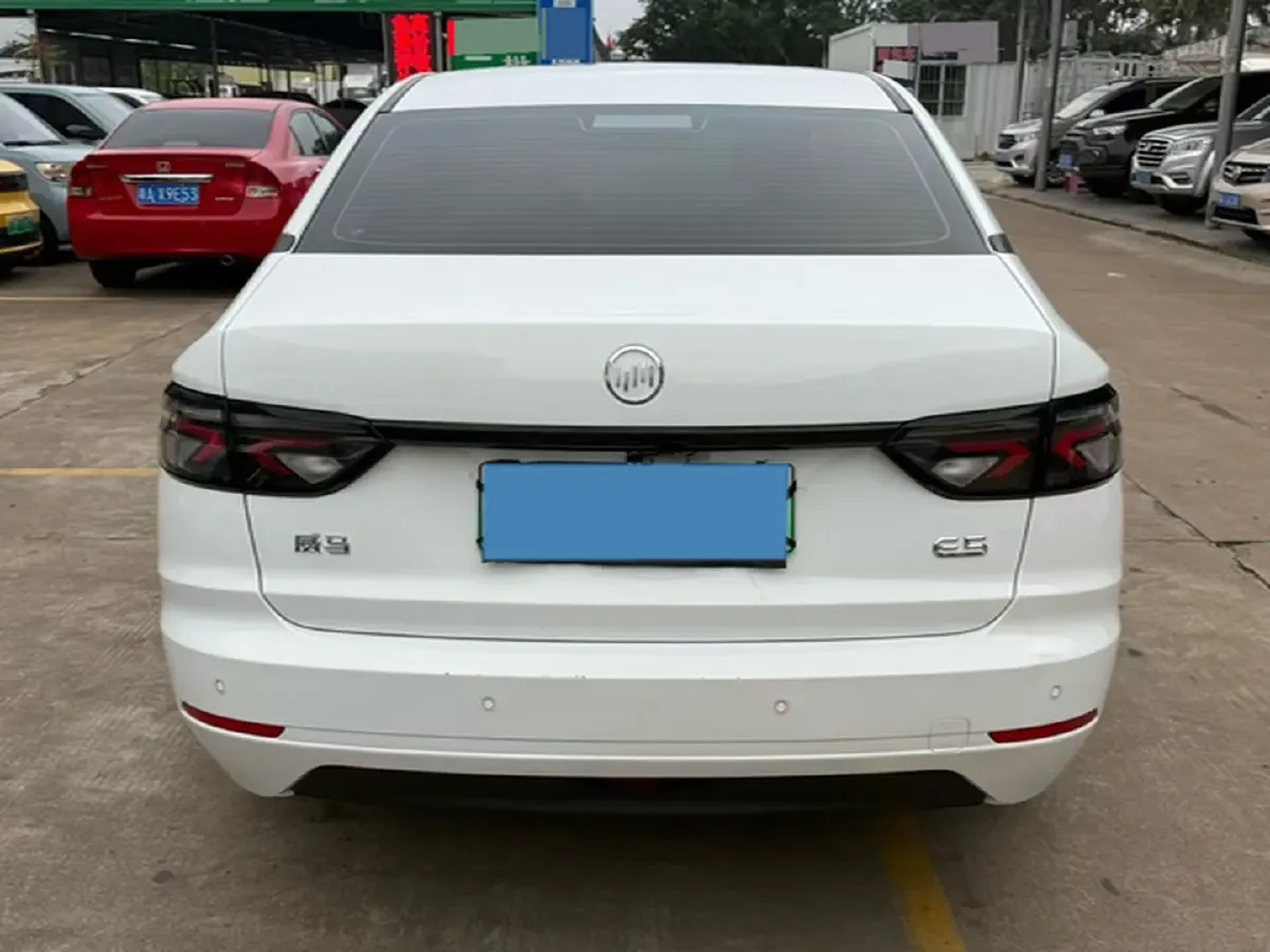 2021 Weltmeister E.5 BEV 49.92KWH,autocango,china used car exporter,china ev exporter,chinese used car exporter,chinese used ev exporter