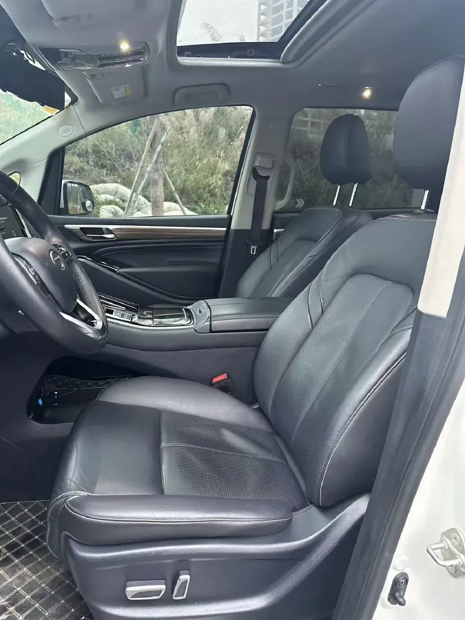 2021 GAC Trumpchi M8 2.0T 252HP L4 8AT,autocango,china used car exporter,china ev exporter,chinese used car exporter,chinese used ev exporter