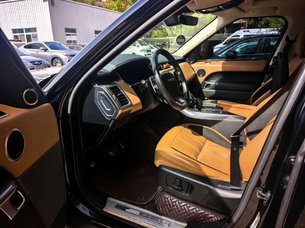 2021 Land Rover Range Rover Sport 3.0T 360HP L6 8AT,autocango,china used car exporter,china ev exporter,chinese used car exporter,chinese used ev exporter