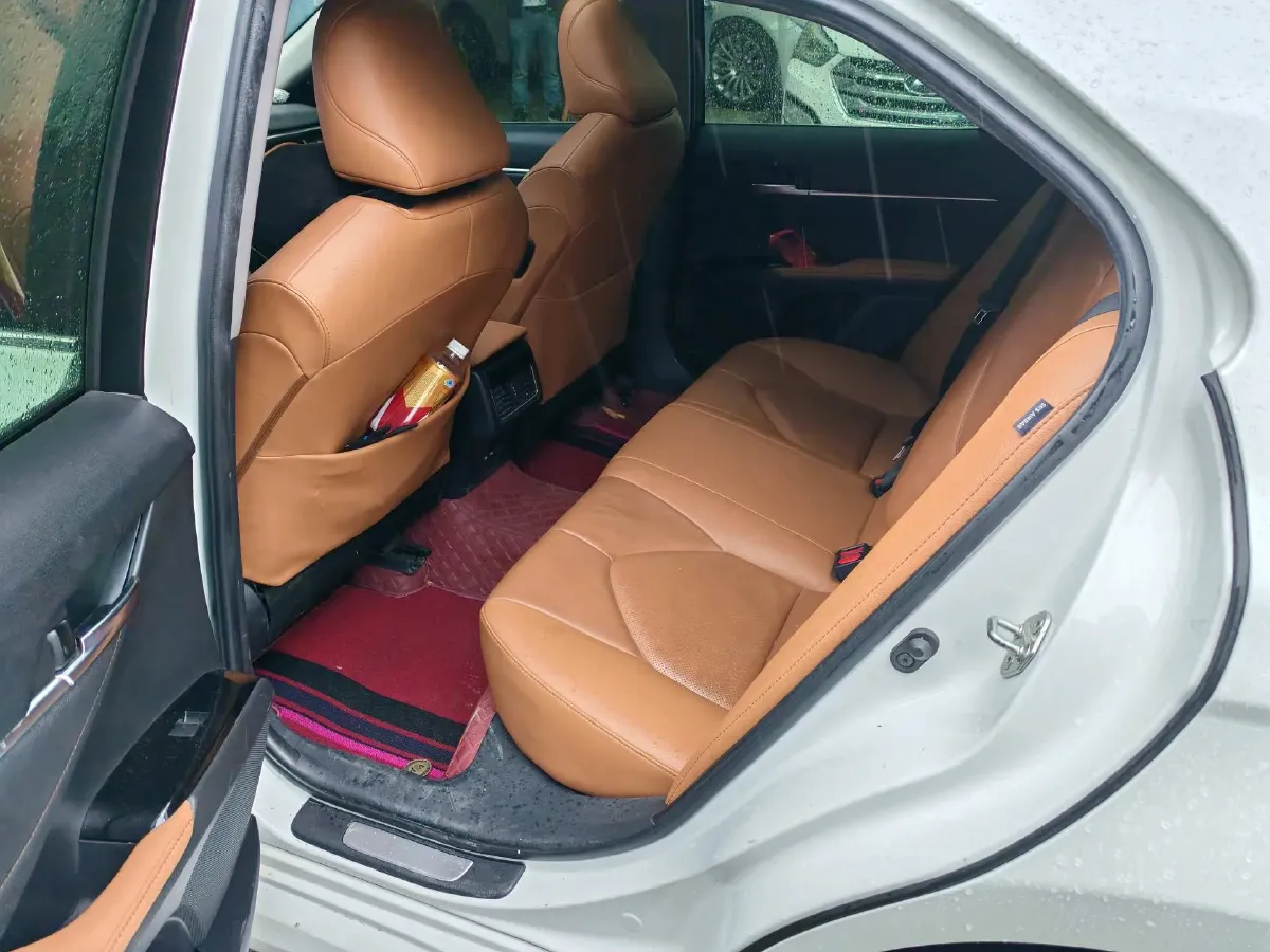 2021 Toyota Camry 2.5L 209HP L4 8AT,autocango,china used car exporter,china ev exporter,chinese used car exporter,chinese used ev exporter