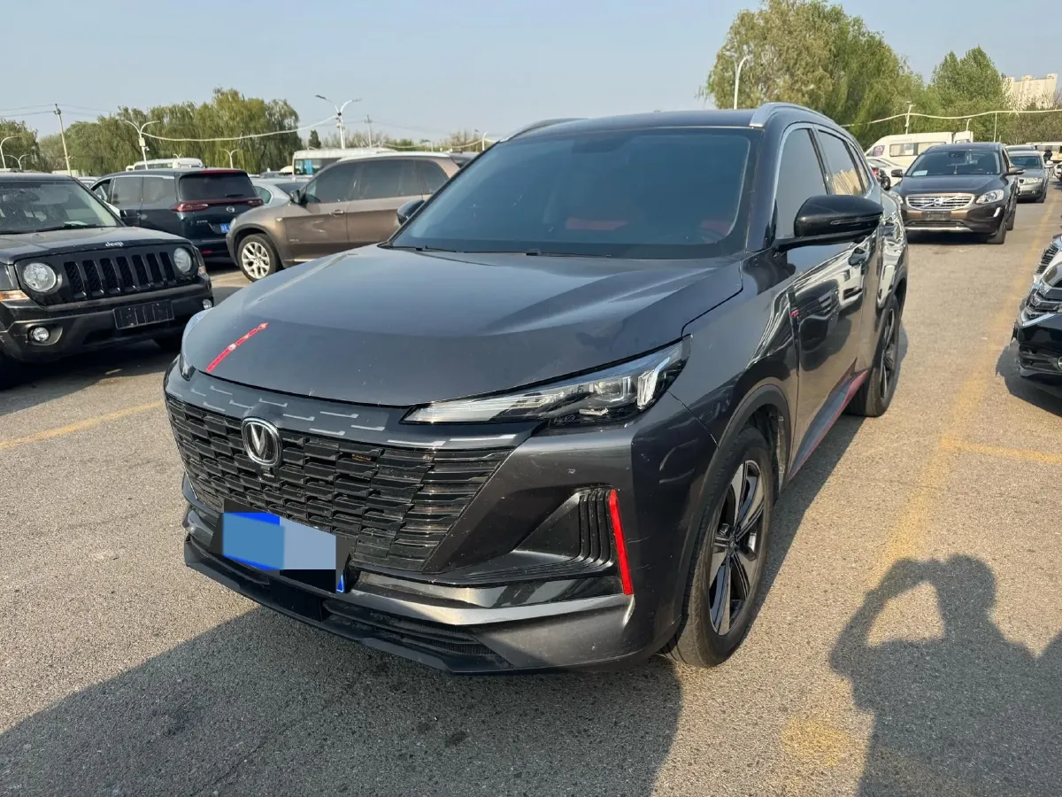 2022 ChangAn UNI-V 1.5T 188HP L4 7DCT,autocango,china used car exporter,china ev exporter,chinese used car exporter,chinese used ev exporter