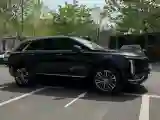 2025 Cadillac XT5 2.0T 237HP L4 9AT