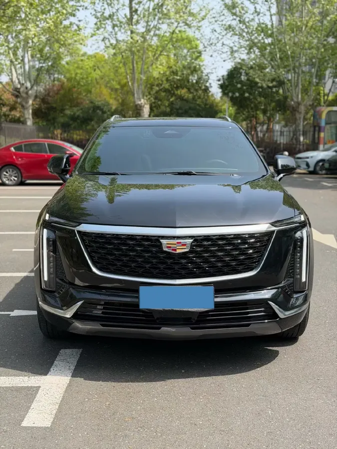 2025 Cadillac XT5 2.0T 237HP L4 9AT,autocango,china used car exporter,china ev exporter,chinese used car exporter,chinese used ev exporter