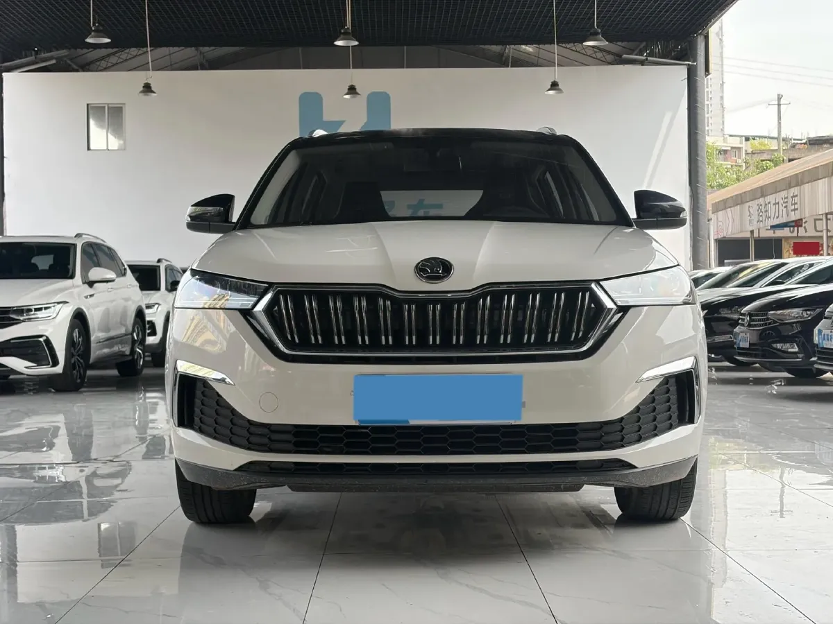 2021 Skoda Kamiq 1.2T 116HP L4 7DCT,autocango,china used car exporter,china ev exporter,chinese used car exporter,chinese used ev exporter