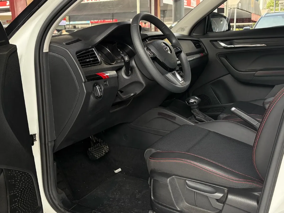 2021 Skoda Kamiq 1.2T 116HP L4 7DCT,autocango,china used car exporter,china ev exporter,chinese used car exporter,chinese used ev exporter