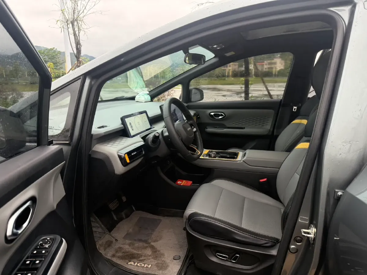 2022 Geely Okavango 1.8T 184HP L4 7DCT,autocango,china used car exporter,china ev exporter,chinese used car exporter,chinese used ev exporter