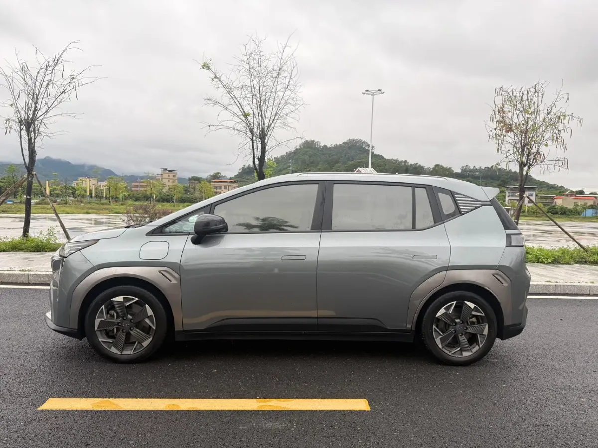 2022 Geely Okavango 1.8T 184HP L4 7DCT,autocango,china used car exporter,china ev exporter,chinese used car exporter,chinese used ev exporter