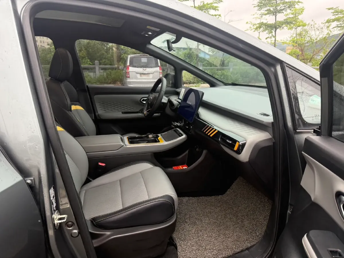 2022 Geely Okavango 1.8T 184HP L4 7DCT,autocango,china used car exporter,china ev exporter,chinese used car exporter,chinese used ev exporter