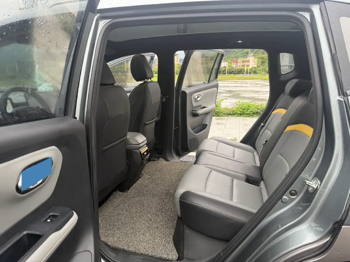 2022 Geely Okavango 1.8T 184HP L4 7DCT,autocango,china used car exporter,china ev exporter,chinese used car exporter,chinese used ev exporter