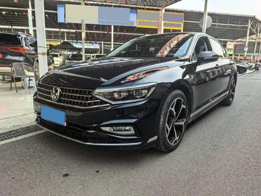 2023 Volkswagen Magotan 2.0T 186HP L4 7DCT,autocango,china used car exporter,china ev exporter,chinese used car exporter,chinese used ev exporter