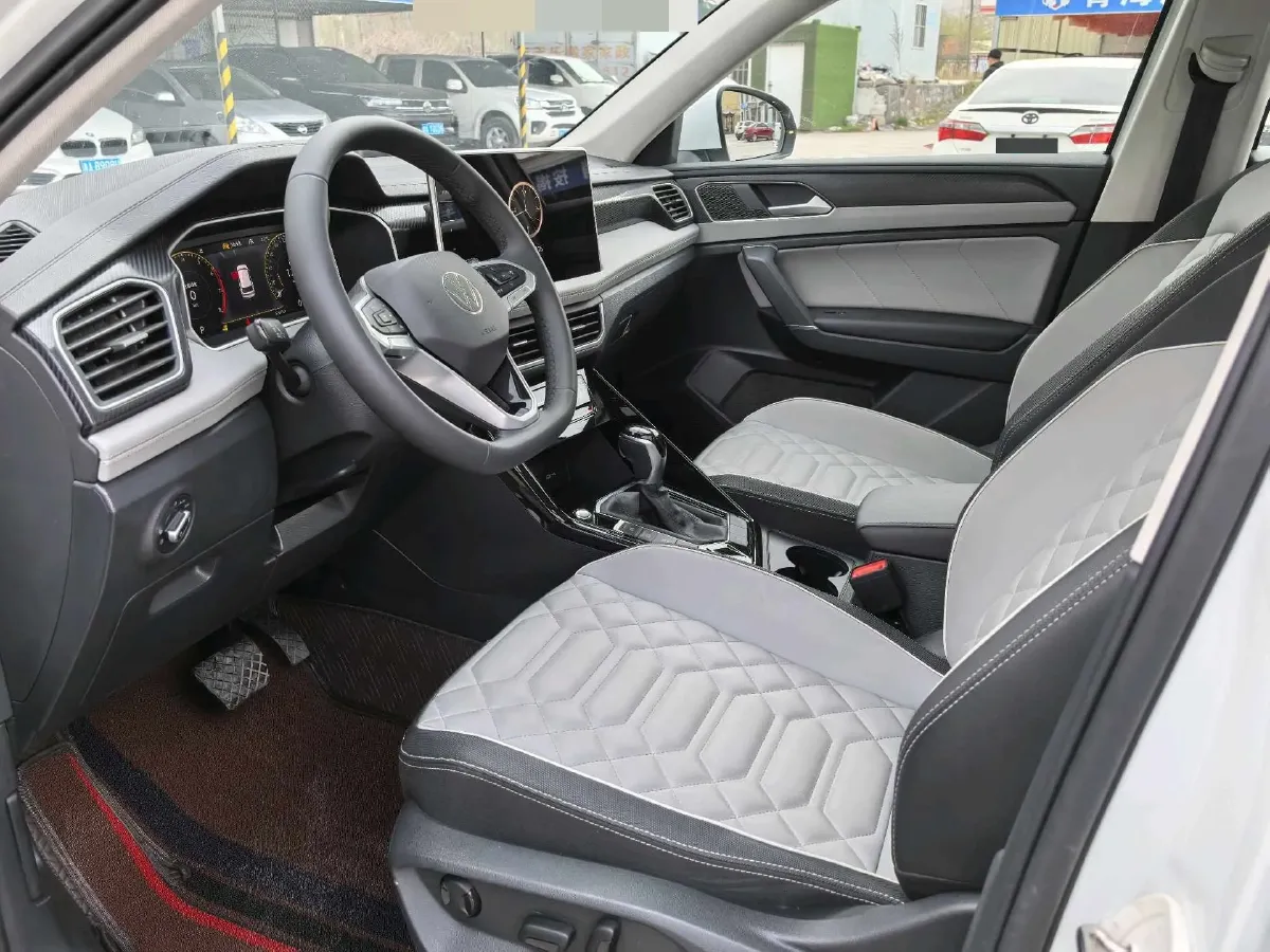 2024 Volkswagen Tayron 2.0T 186HP L4 7DCT,autocango,china used car exporter,china ev exporter,chinese used car exporter,chinese used ev exporter