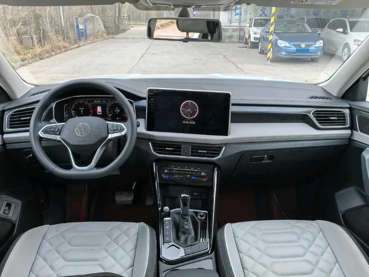 2024 Volkswagen Tayron 2.0T 186HP L4 7DCT,autocango,china used car exporter,china ev exporter,chinese used car exporter,chinese used ev exporter