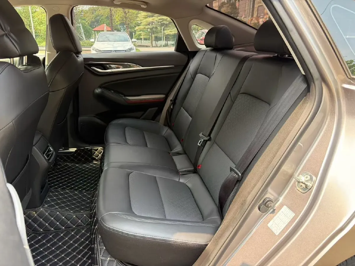 2020 ChangAn Eado 1.4T 158HP L4 7DCT,autocango,china used car exporter,china ev exporter,chinese used car exporter,chinese used ev exporter